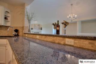 2815 Eagle Hl Cir, Omaha NE  68133-3371 exterior