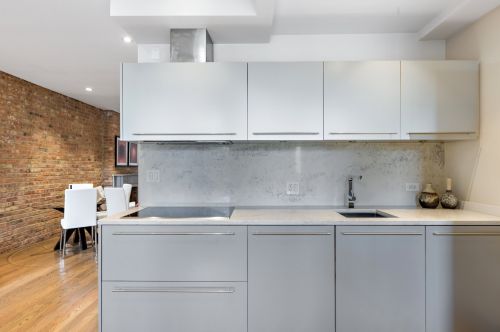 903 Loomis St, Chicago IL 60827-6103 exterior