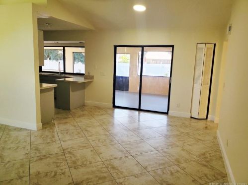 1030 Euclid Ln, Fort Pierce FL  34983-3204 exterior