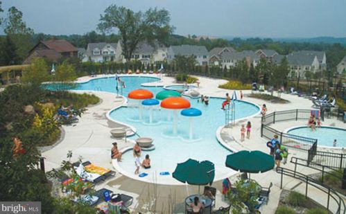 43266 Parkers Rdg Dr, Leesburg VA 20176-5132 exterior