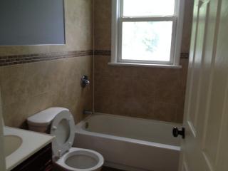 65 Isabella Ave, Newark NJ  07106-2026 exterior