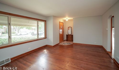 10712 Drake Ave, Chicago, IL 60655-2606