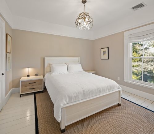 113 North Ave, Westport CT  06880-2727 exterior