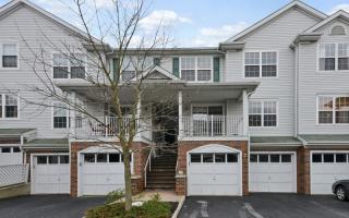 1011 Worthington Ct, Parsippany, NJ 07834-3439