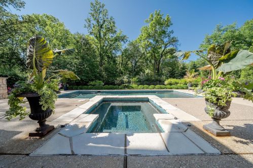 230 Essex Ave, Saint Louis MO 63122-3627 exterior