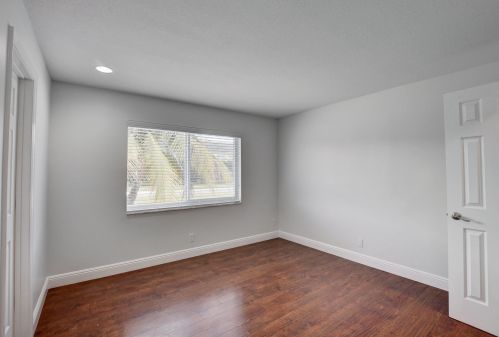 2208 19 Ave, Boynton Beach FL 33435-3511 exterior