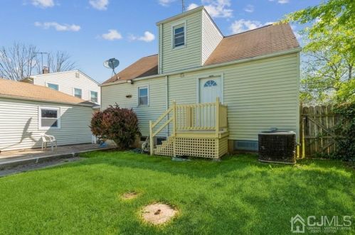 34 Morgan Dr, Edison NJ  08817-3546 exterior