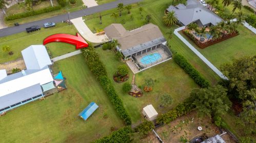 1738 Dominic Ave, Fort Pierce FL 34952-5815 exterior