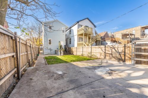 1915 Homan Ave, Chicago IL  60623-2635 exterior