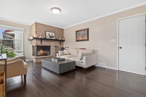 1015 121, Milwaukee WI 53226-3309 exterior