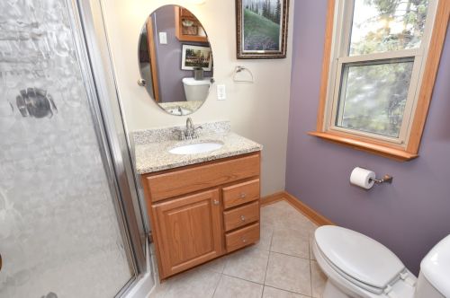 4902 Kinnickinnic Riv Pkwy, Milwaukee WI 53219-3277 exterior