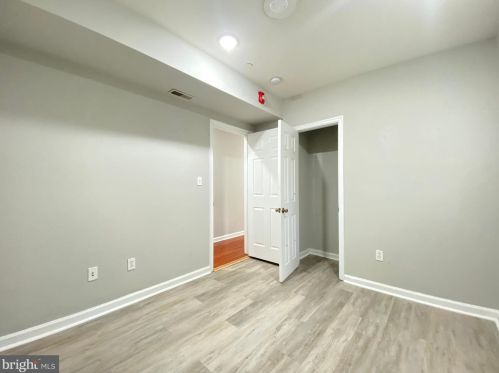 2011 16th St, Philadelphia PA  19121-2303 exterior