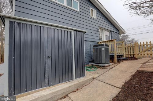 4513 Apple Tree Dr, Alexandria VA  22310-2901 exterior