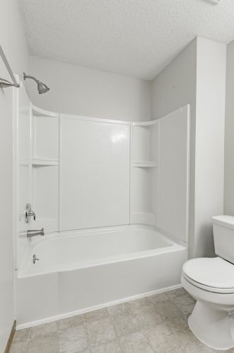 1850 Donegal Dr, Saint Paul MN 55125-3343 exterior