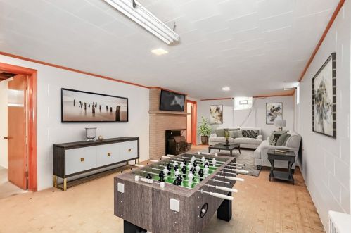 5714 Montour Rd, Gibsonia PA 15044-8113 exterior