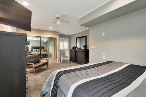 347 8 St, Bohemia NY 11716-1332 exterior