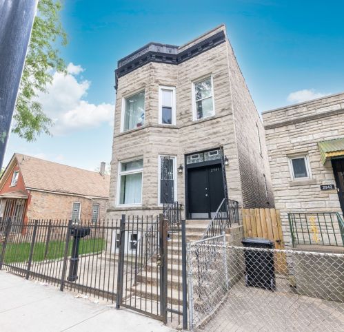 2941 Harrison St, Chicago IL 60612-3334 exterior
