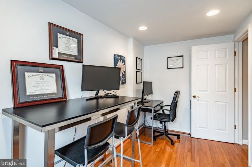 1513 Iseminger St, Philadelphia PA  19147-6215 exterior