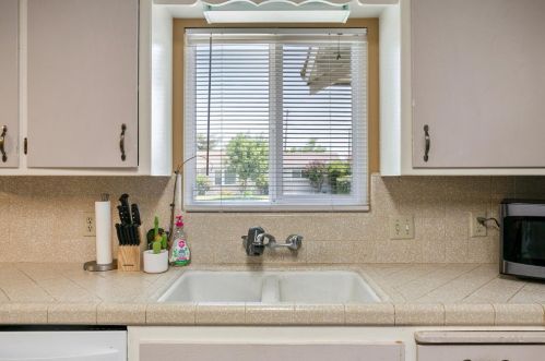 545 Quincy Rd, Turlock CA  95380-4329 exterior