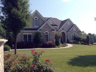 802 Players Ridge Rd, Hickory, NC 28601-8855