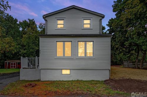 515 Mercer St, Bridgewater, NJ 08807-2007