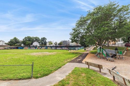 331 Hawkins St, Providence RI 02904-2307 exterior