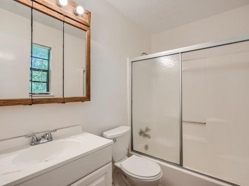 3988 Vly Brk Rd, Lithonia GA 30039-4280 exterior