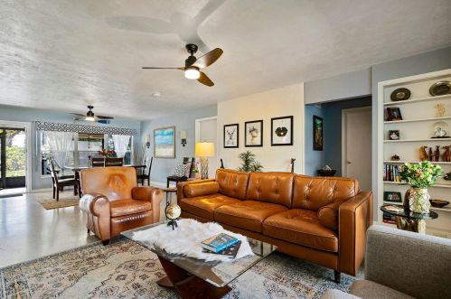 352 Fernandina St, Fort Pierce FL 34949-3537 exterior