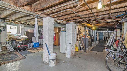 2400 Whipple St, Chicago IL 60655-2127 exterior