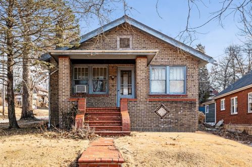 36 Barat Ave, Saint Louis, MO 63135-2116