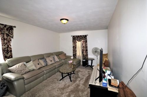 90 Calla St, Providence, RI 02905-1425