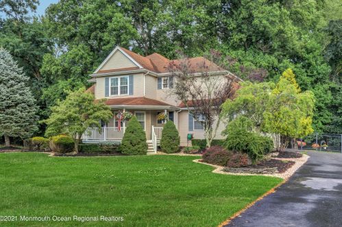 305 Bartley Rd, Jackson Twp, NJ 08527-1166