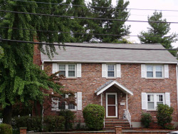 1711 Beacon St, Newton, MA 02468-1401