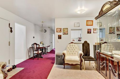 588 165th St, Bronx NY 10459-3273 exterior