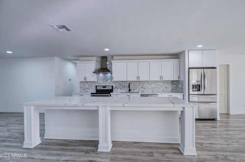 8224 25th St, Phoenix AZ  85042-7020 exterior