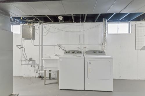 202 Walnut Dr, Saint Charles IL  60174-1540 exterior