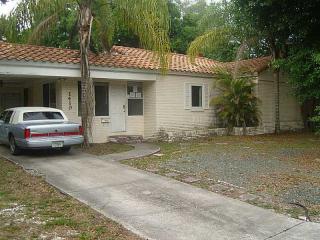 1410 Comanche Ave, Tampa FL  33634-5045 exterior
