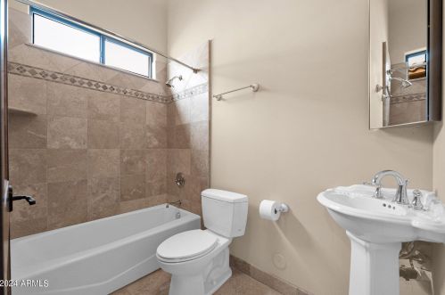 1681 Jay Pl, Chandler AZ 85286-7036 exterior