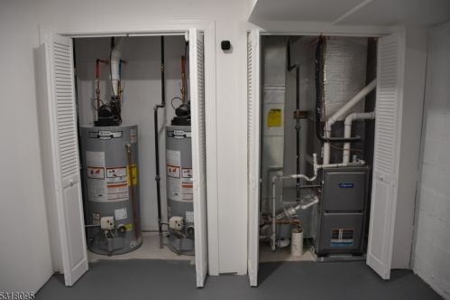 225 9 St, Newark NJ 07107-1907 exterior