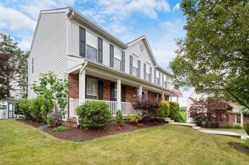 526 Leland Dr, Pittsburgh, PA 15236-2757