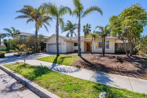 3560 Oarfish Ln, Oxnard, CA 93035-1319