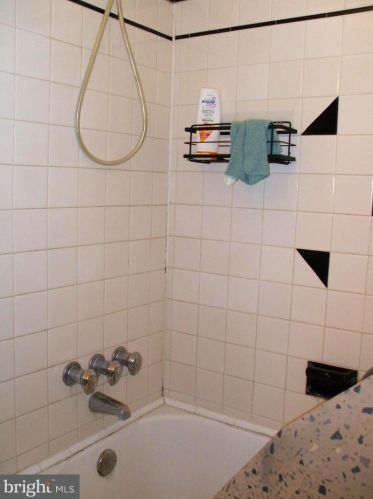 242 Avon Rd, Chester PA 19015-3308 exterior