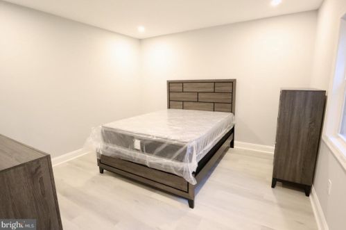 9314 Academy Rd, Philadelphia PA  19114-3523 exterior