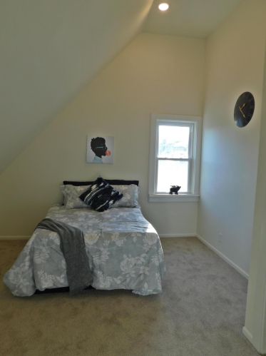 2575 Graham St, Milwaukee WI  53207-1609 exterior