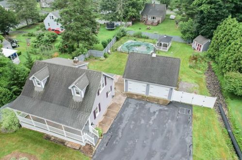 310 Main St, Meriden CT 06450-6047 exterior