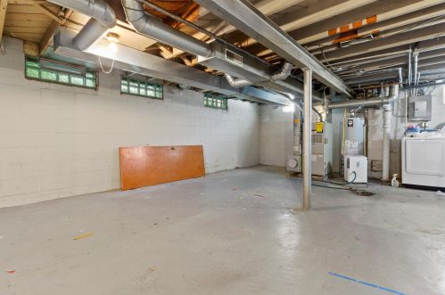 3712 Logan Ave, Milwaukee WI 53207-3905 exterior