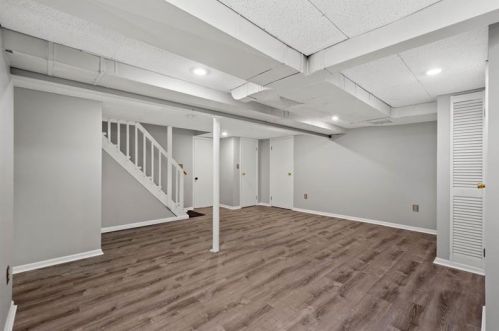 841 Macarthur Dr, Pittsburgh PA 15228-1703 exterior