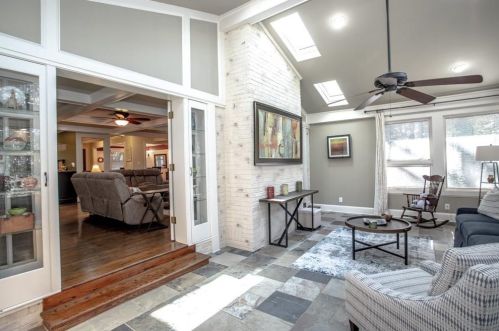 1401 Council Blf Dr, Atlanta GA 30345-4133 exterior