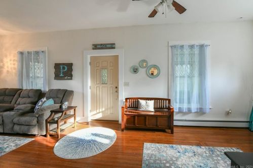 1490 Hartford Tpke, North Haven CT 06473-1245 exterior