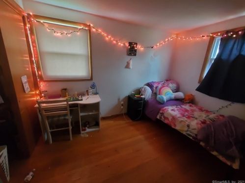 9 Joel Dr, Ellington CT 06029-2612 exterior